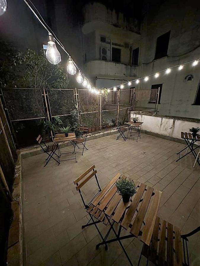 Hall Inn B&B In Chiostro ナポリ エクステリア 写真